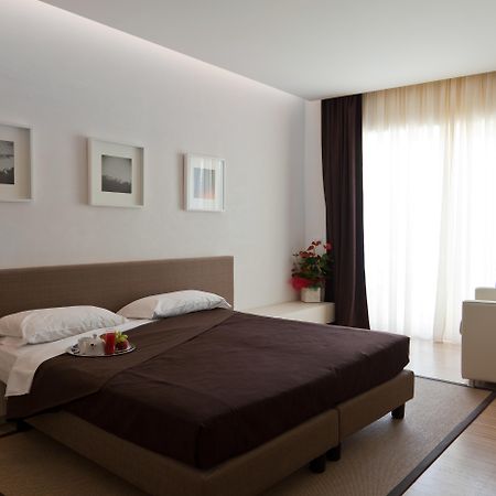 Hotel La Conchiglia Fregenae Rum bild