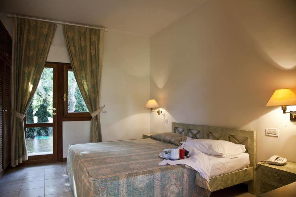 Hotel La Conchiglia Fregenae Exteriör bild
